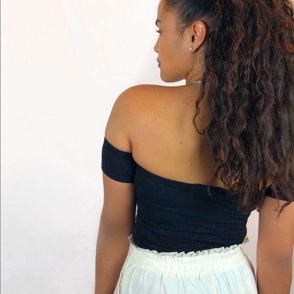 Black Off Shoulder Crop Top - Picture 4 of 4